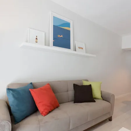 Modern 3 Bedroom & 3 Bathroom - Near Balluta Bay شقة *