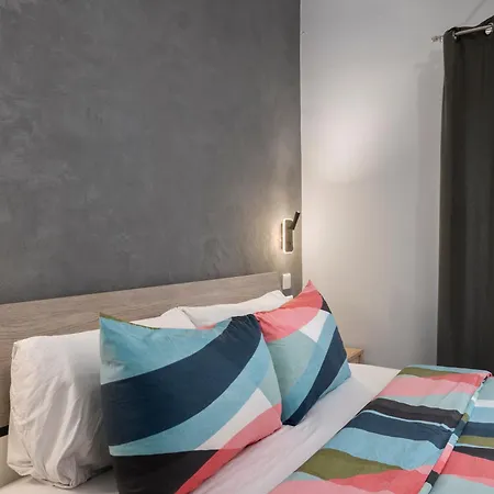 Modern 3 Bedroom & 3 Bathroom - Near Balluta Bay * Сент Джулианс