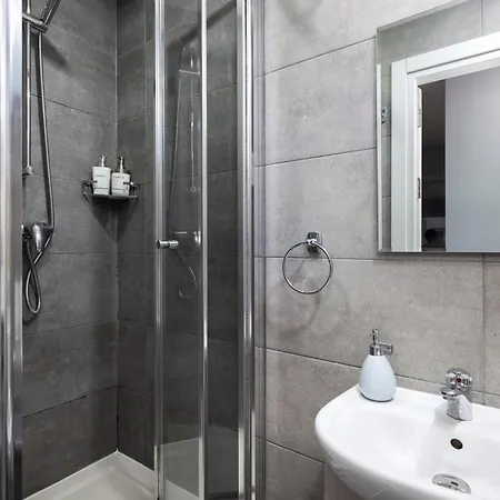 Modern 3 Bedroom & 3 Bathroom - Near Balluta Bay Apartment Saint Julian's