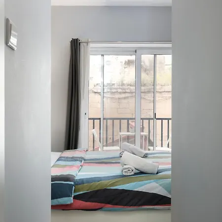 Modern 3 Bedroom & 3 Bathroom - Near Balluta Bay * San Julián