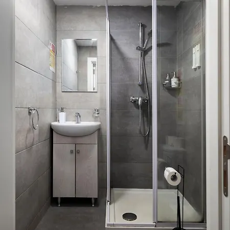 Apartment Modern 3 Bedroom & 3 Bathroom - Near Balluta Bay *