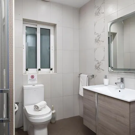 Апартаменты Modern 3 Bedroom & 3 Bathroom - Near Balluta Bay Сент Джулианс