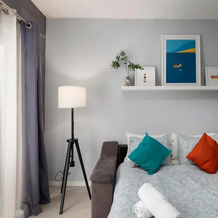 Апартаменты Modern 3 Bedroom & 3 Bathroom - Near Balluta Bay