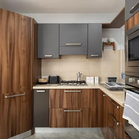 Modern 3 Bedroom & 3 Bathroom - Near Balluta Bay