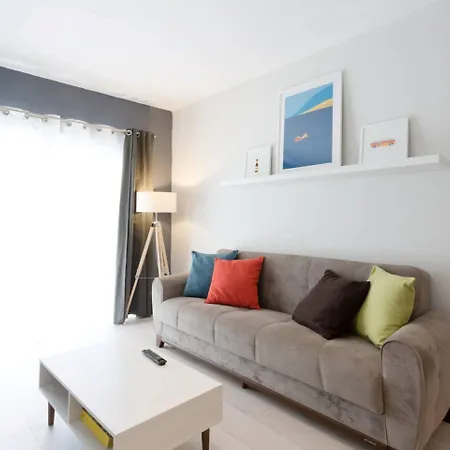 Modern 3 Bedroom & 3 Bathroom - Near Balluta Bay